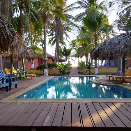 Hotel Pez De Oro Monterrico Exterior photo