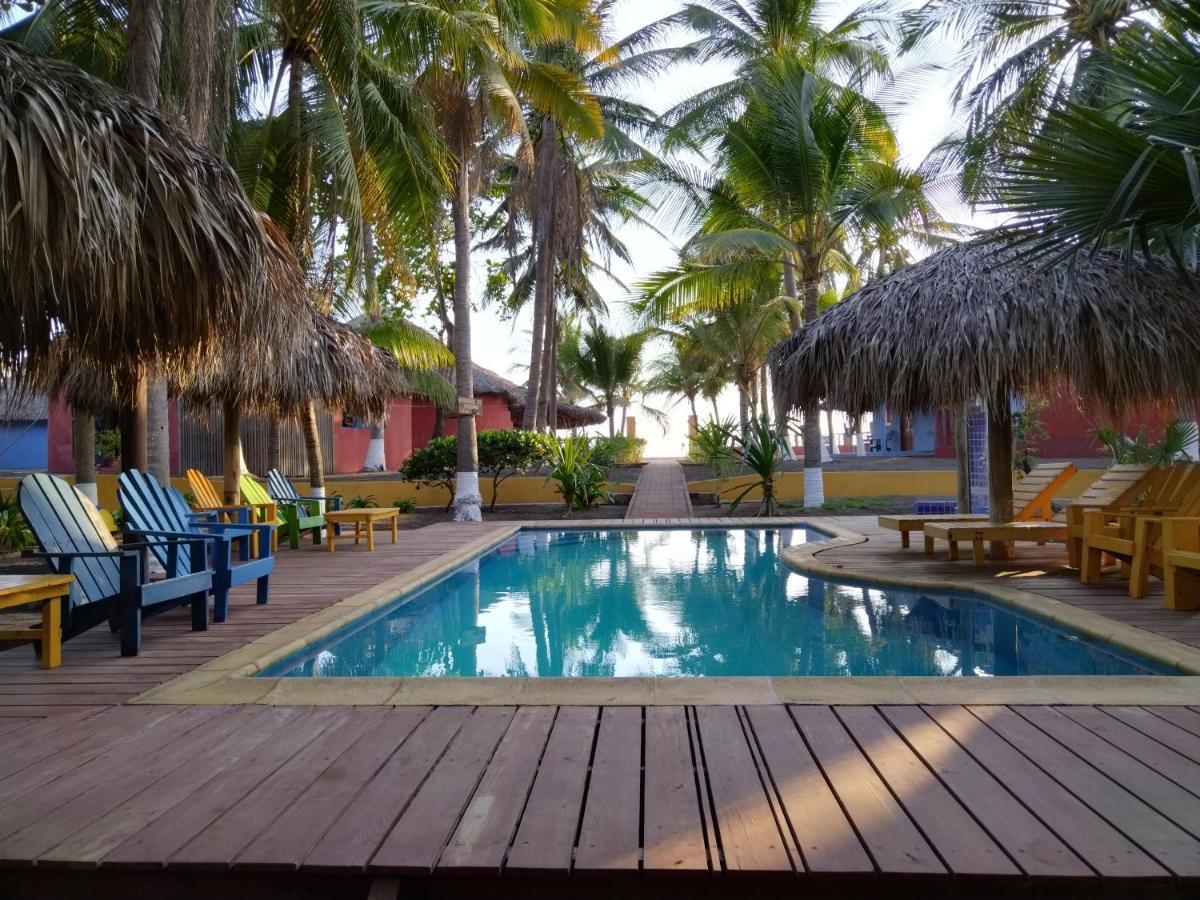 Hotel Pez De Oro Monterrico Exterior photo